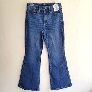Calvin Klein Jeans Womens High Rise Flare Dark Wash Jeans - Size 6/28